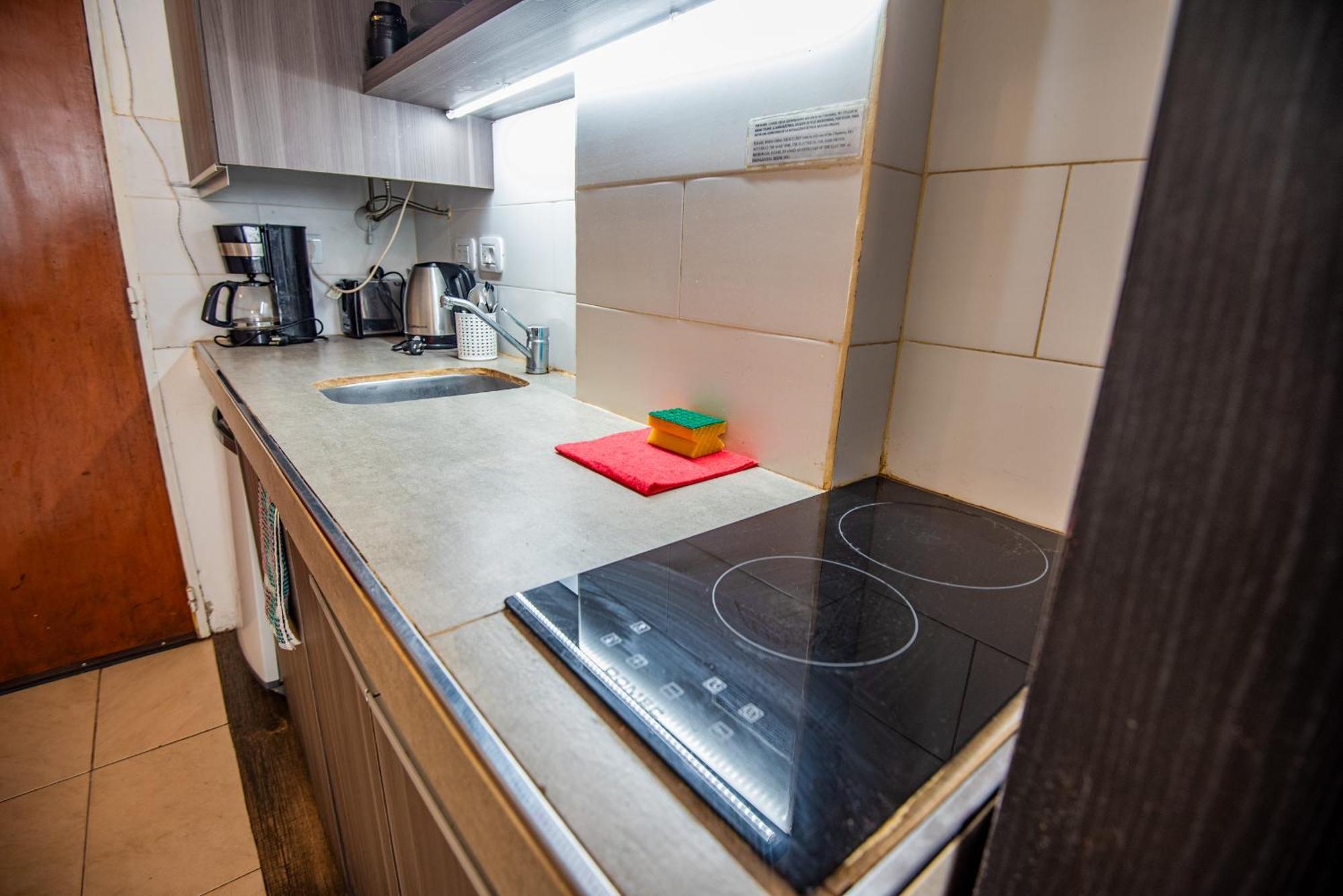 Esmeralda Y Av Cordoba Microcentro بوينس آيرس المظهر الخارجي الصورة