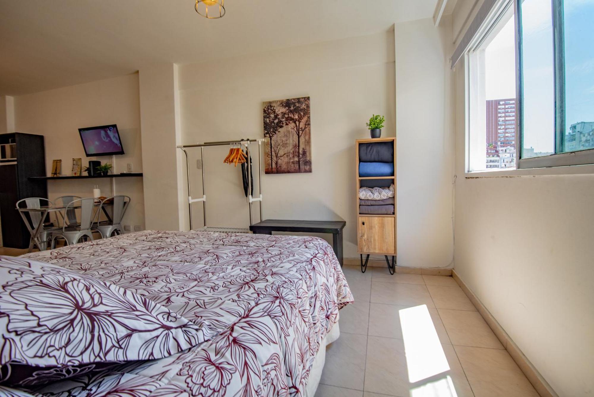 Esmeralda Y Av Cordoba Microcentro بوينس آيرس المظهر الخارجي الصورة